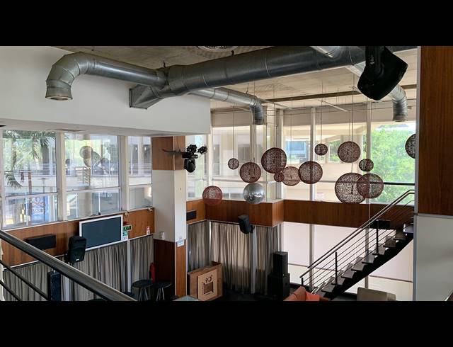 410M² RETAIL TO LET IN POINT WATERFRONT